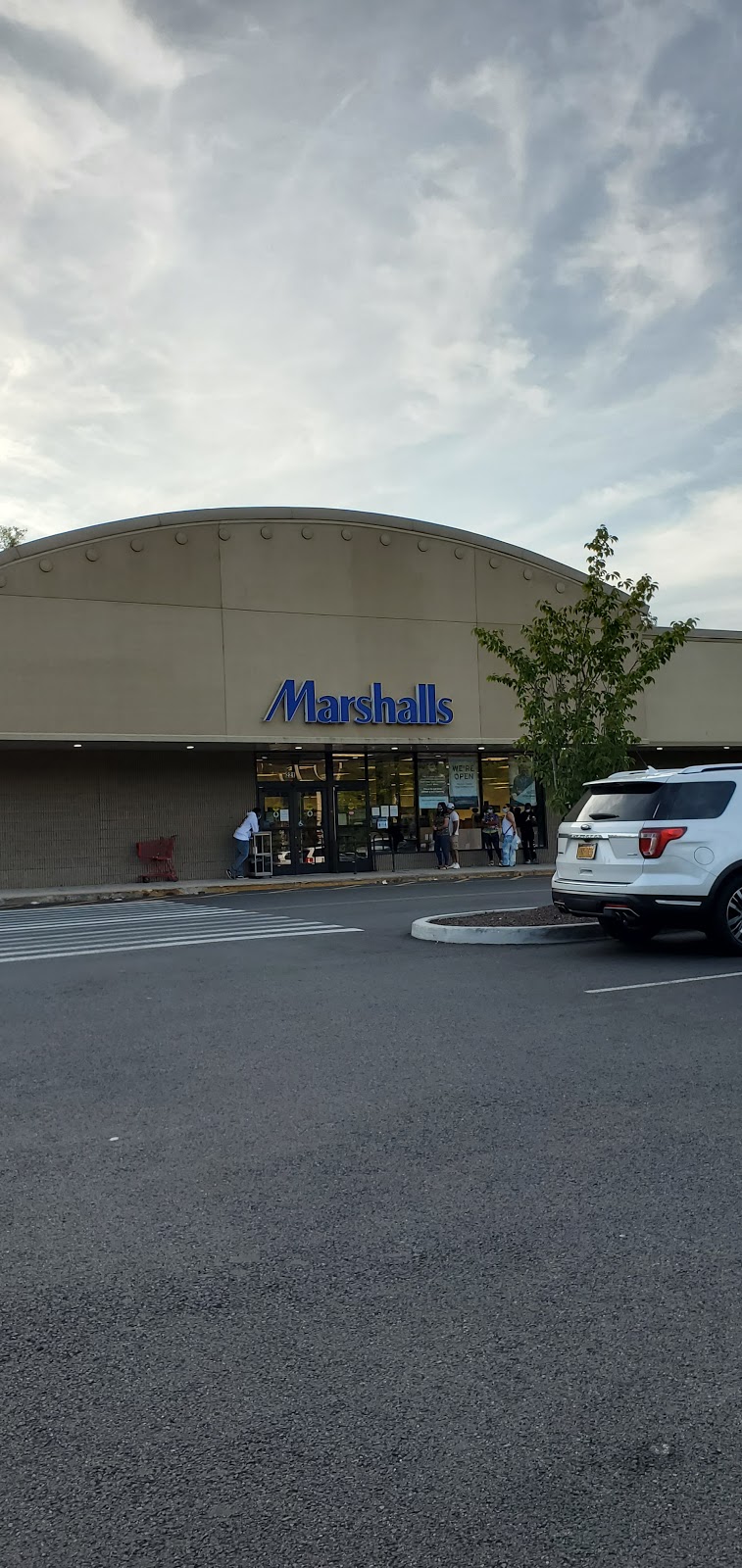 Marshalls | 2490 Central Park Ave, Yonkers, NY 10710 | Phone: (914) 337-1706