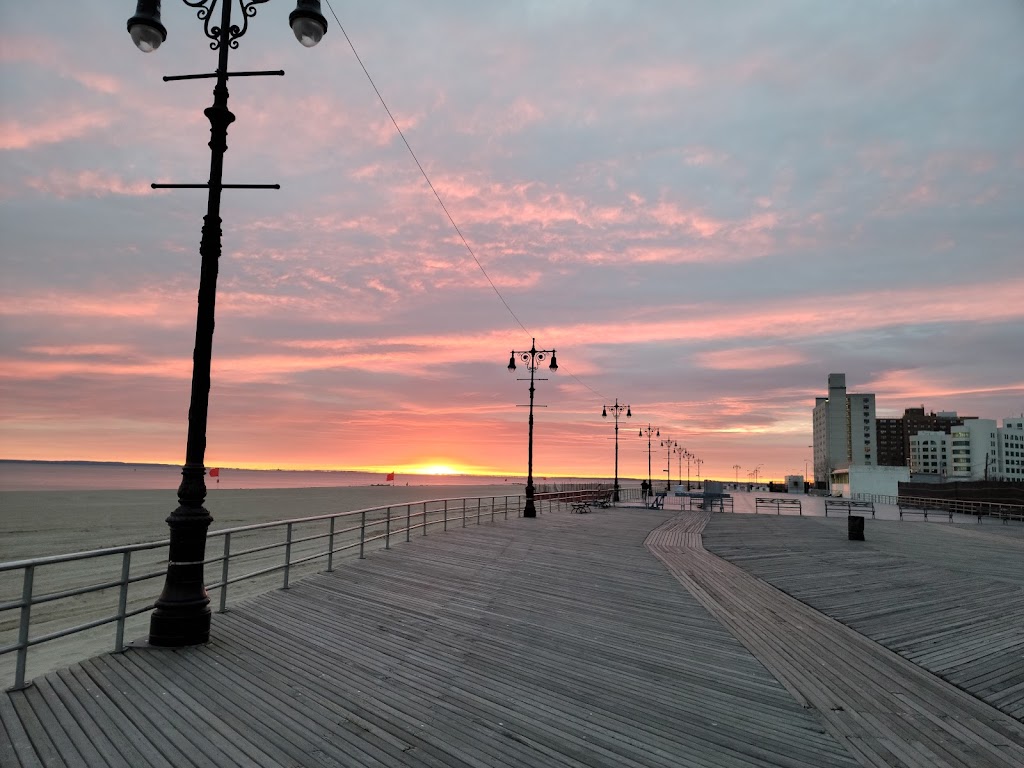 Brighton Beach | 601 Riegelmann Boardwalk, Brooklyn, NY 11235 | Phone: (718) 946-1350