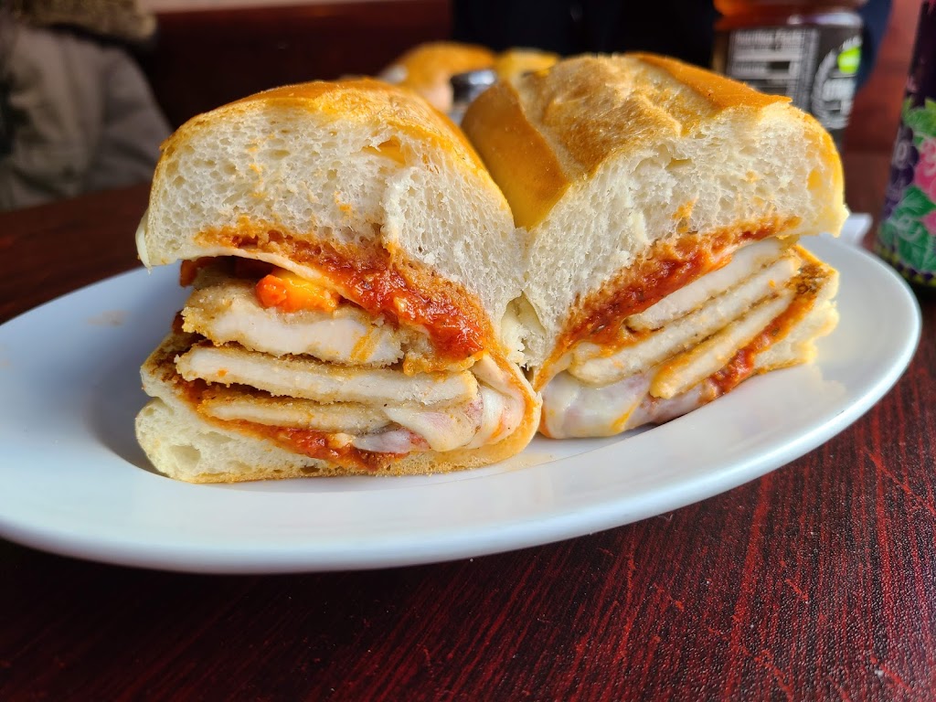 Giannonis Deli | 22 1/2 Garth Rd, Scarsdale, NY 10583 | Phone: (914) 472-4792