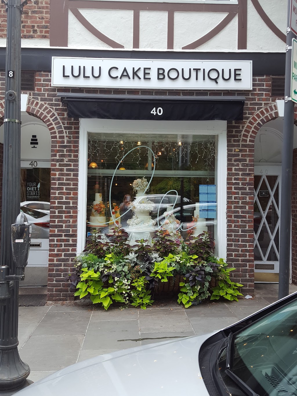 Lulu Cake Boutique | 40 Garth Rd, Scarsdale, NY 10583 | Phone: (914) 722-8300