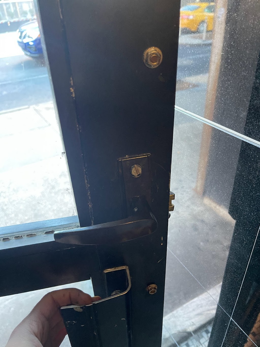 5th Ave locksmith & door repair | 323 Garfield Pl, Brooklyn, NY 11215 | Phone: (646) 520-5874