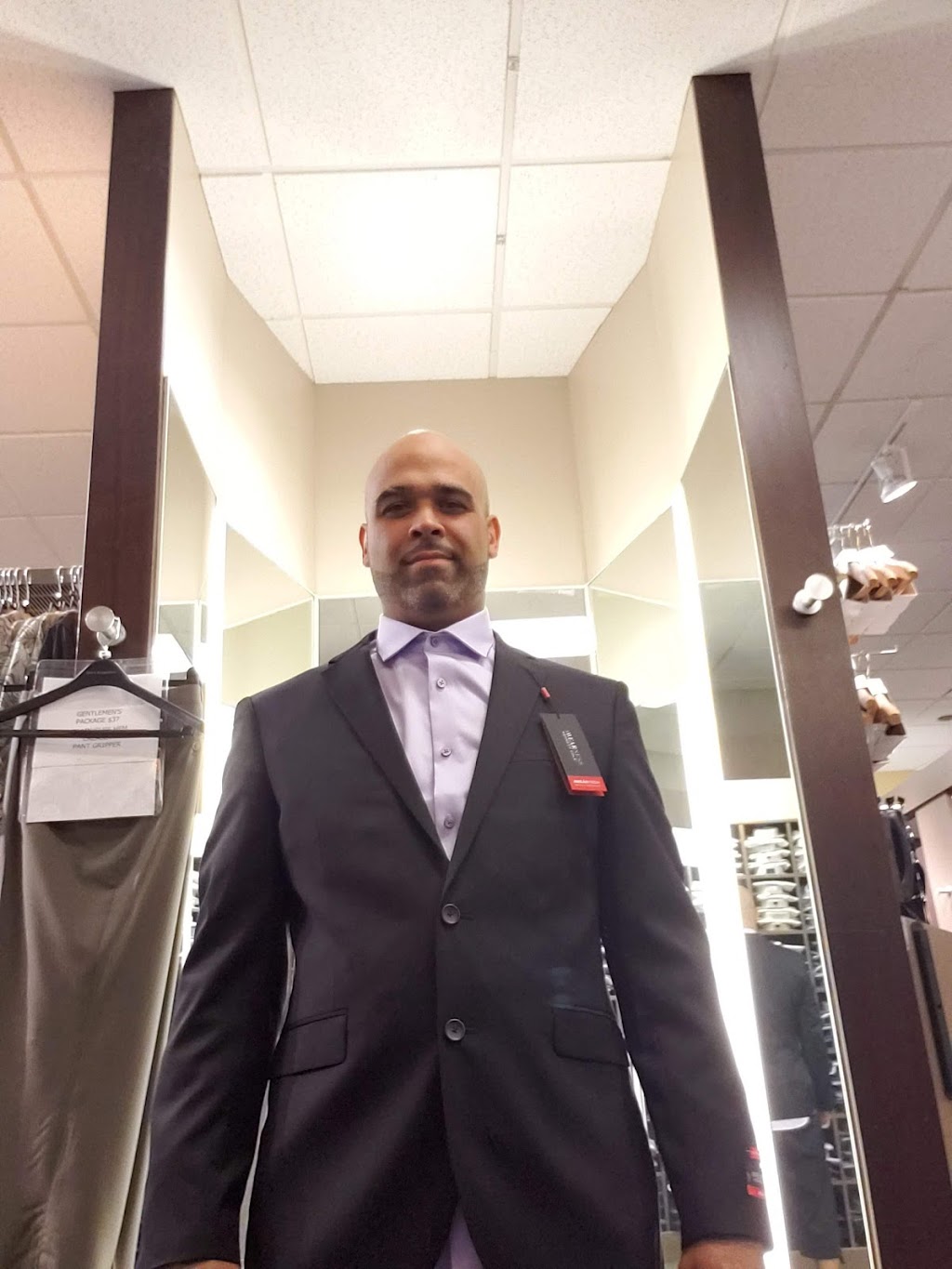 Mens Wearhouse | 2021 Bartow Ave, Bronx, NY 10475 | Phone: (718) 320-8347