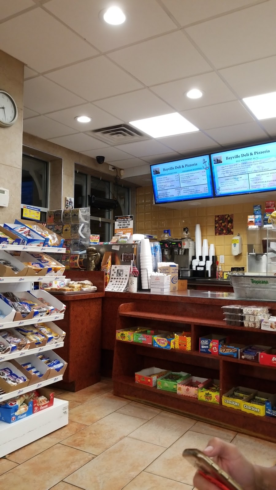 Bayville Deli | 261 Bayville Ave, Bayville, NY 11709 | Phone: (516) 628-2063