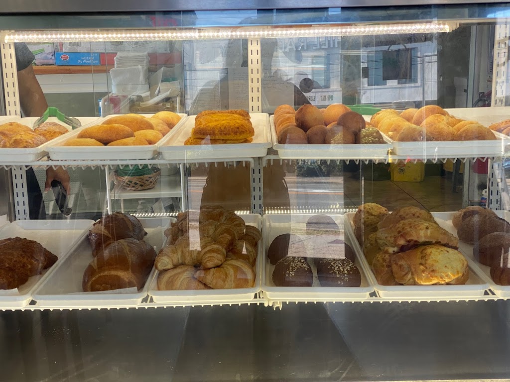 Bellas Bakery & Cafe | 1389 Hempstead Turnpike, Elmont, NY 11003 | Phone: (516) 502-6442