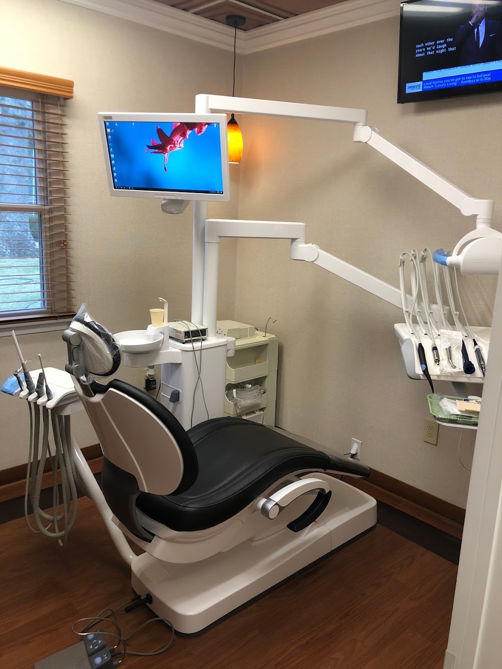 Dean Glasser, DDS | 458 Old Country Rd, Melville, NY 11747 | Phone: (631) 423-6767