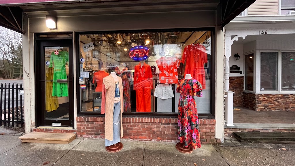 Port Pop Up Boutique | 142 Main St, Port Washington, NY 11050 | Phone: (516) 375-3940