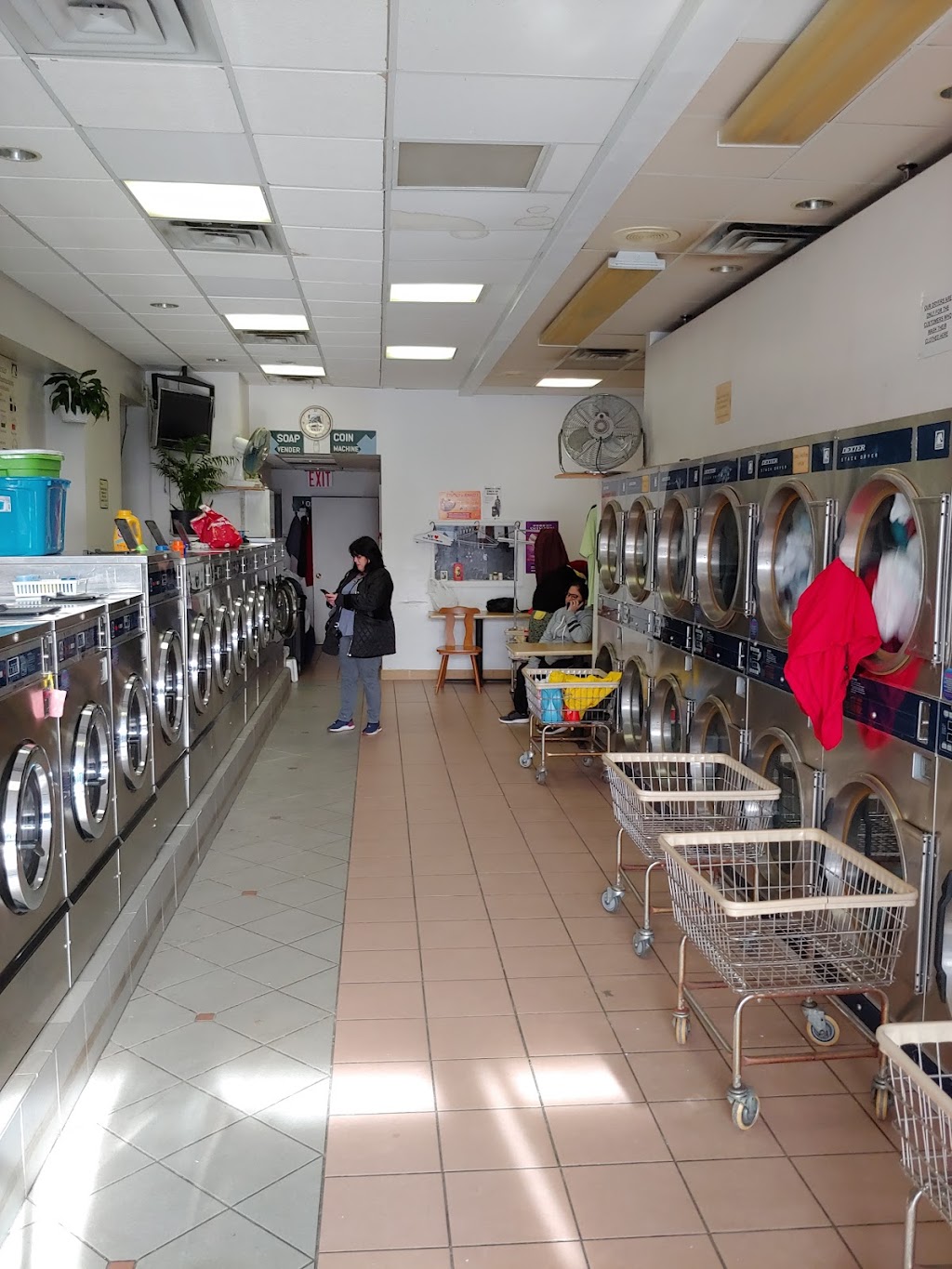 Orchid Laundromat | 267-11 Hillside Avenue, Queens, NY 11004 | Phone: (718) 831-9049