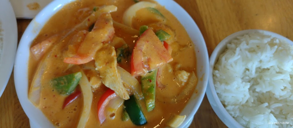 Little Thai Kitchen | 13 Popham Rd #3709, Scarsdale, NY 10583 | Phone: (914) 472-6600