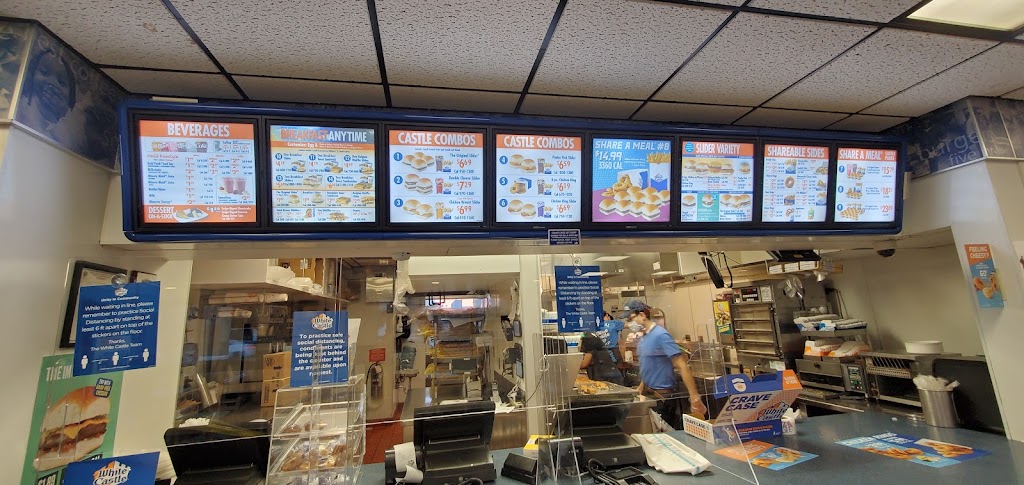 White Castle | 6207 Sunrise Hwy, Massapequa, NY 11758 | Phone: (516) 799-4641