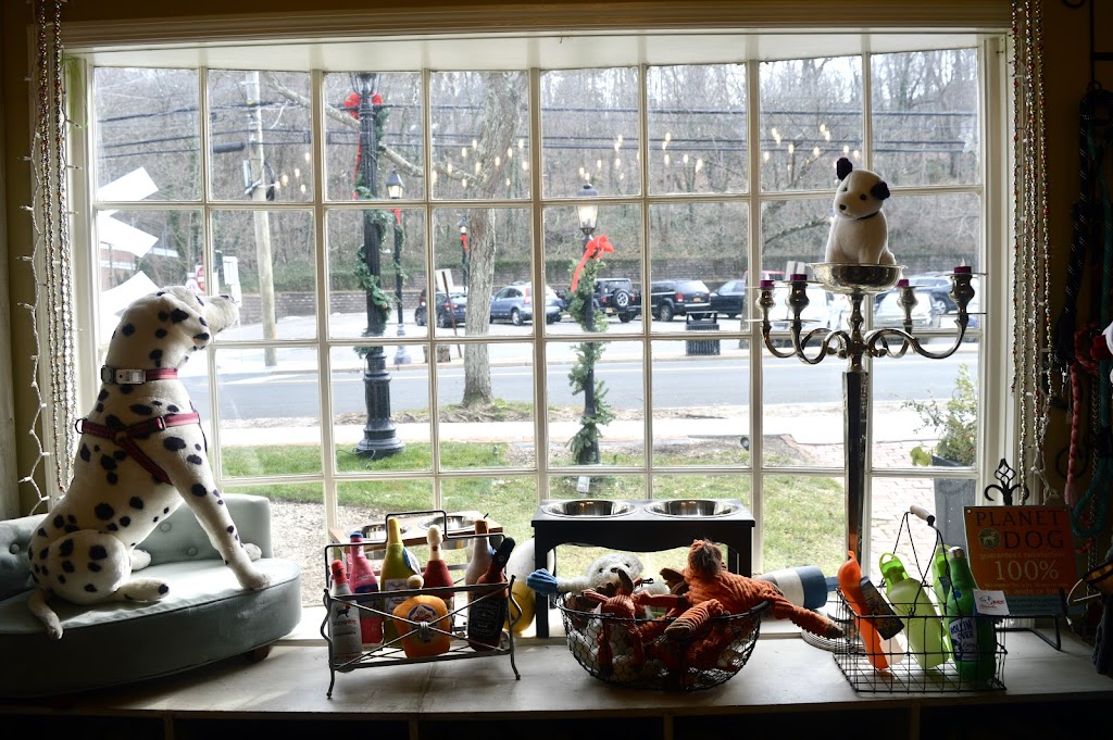 Harbor Hound | 135 Main St, Cold Spring Harbor, NY 11724 | Phone: (631) 659-3999