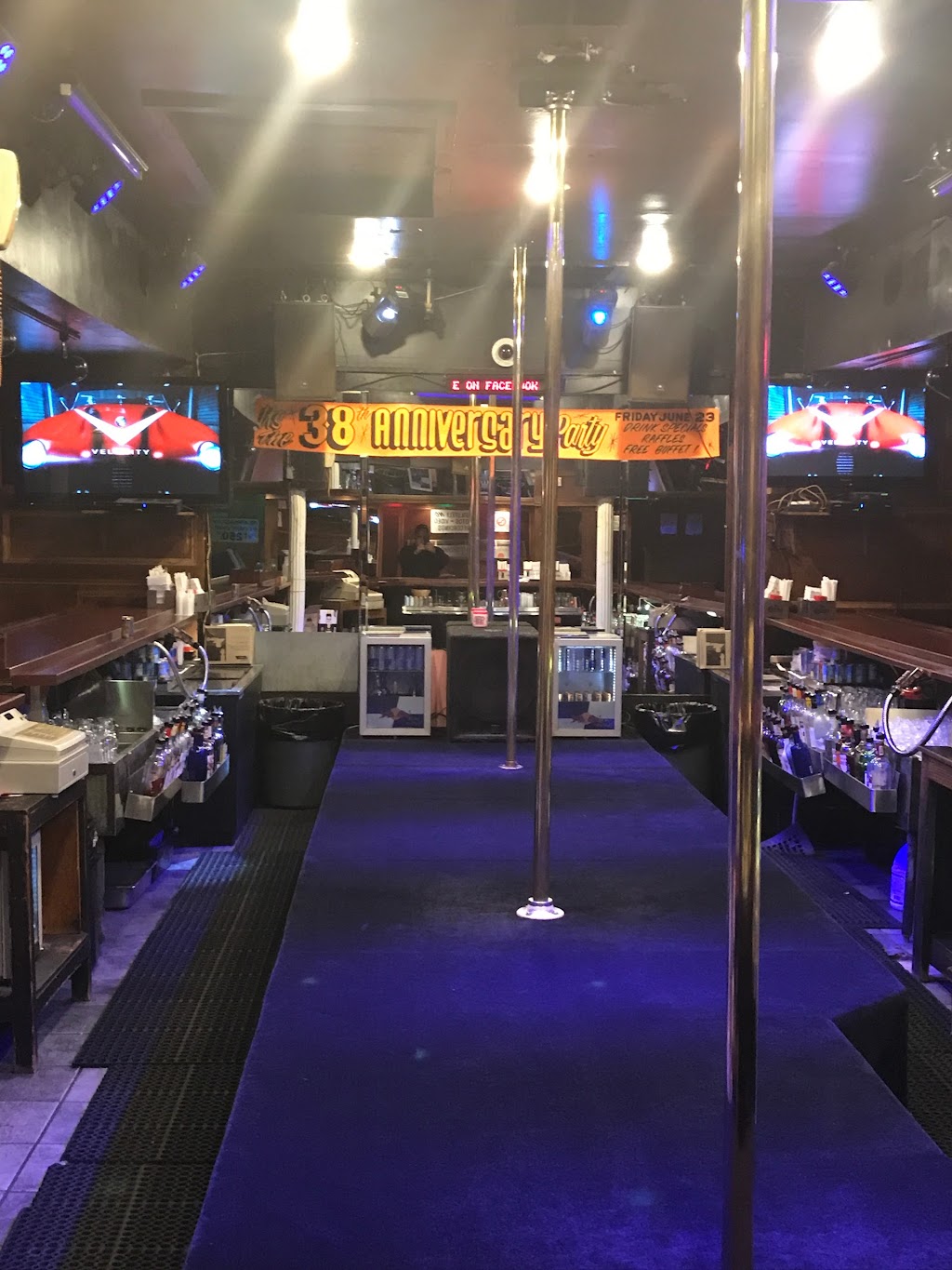 The Carousel Night Club | 522 E Jericho Turnpike, Huntington Station, NY 11746 | Phone: (631) 351-6102