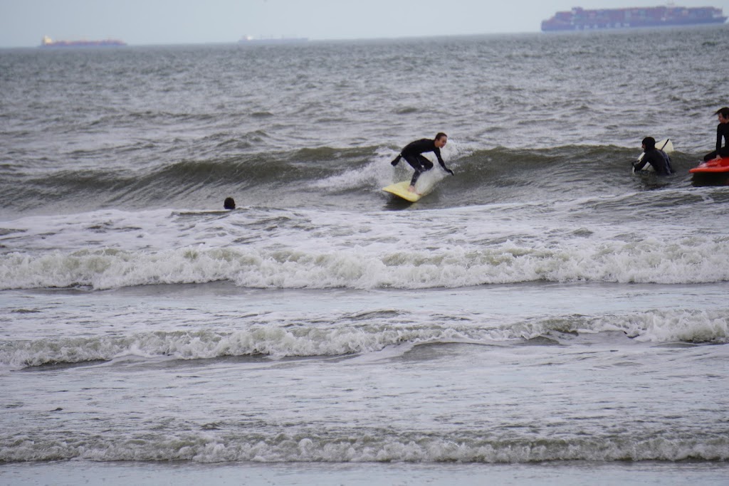 Sierra Surf School | Beach Entrance, Beach 67th St and, Beach Front Rd, Arverne, NY 11692 | Phone: (646) 737-4729