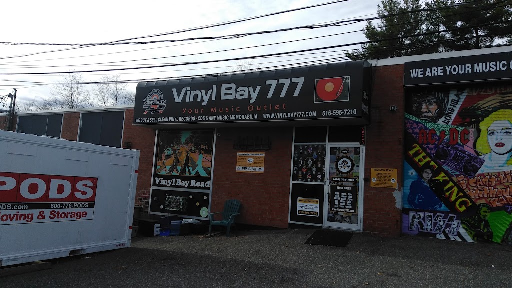 Vinyl Bay 777 | 101-14 Dupont St, Plainview, NY 11803 | Phone: (516) 595-7210