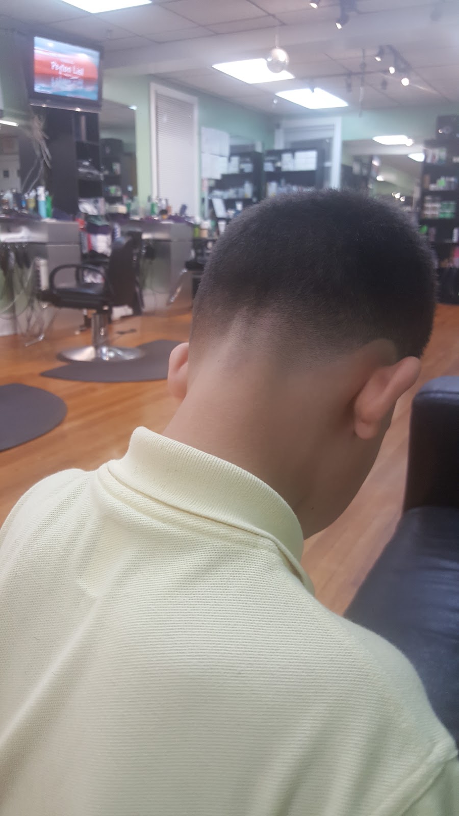 Eduardo Barber Shop | 57 Park Hill Ave, Yonkers, NY 10701 | Phone: (914) 476-5347