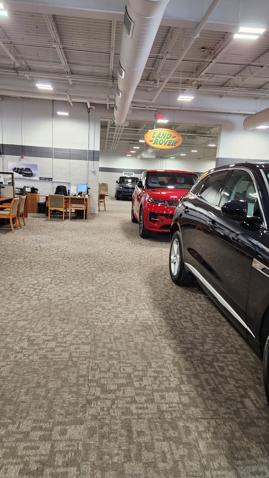 JLR Long Island | 70 Cedar Swamp Rd, Glen Cove, NY 11542 | Phone: (877) 830-4806