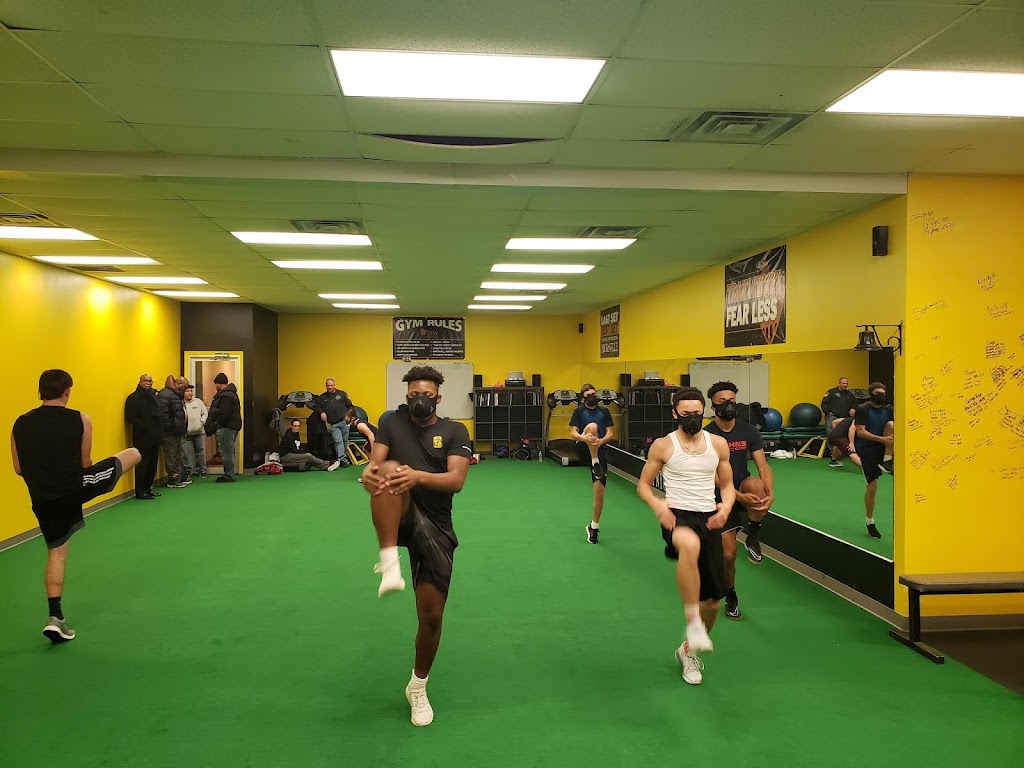 Ultimate Gym | 67 Bloomingdale Rd, Hicksville, NY 11801 | Phone: (516) 513-0139