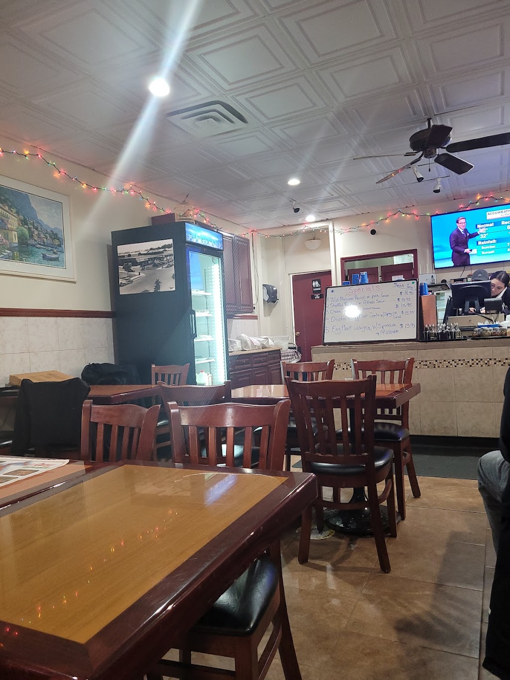 Fresh Meadows Pizzeria & Restaurant | 195-09 69th Ave, Queens, NY 11365 | Phone: (718) 217-2700