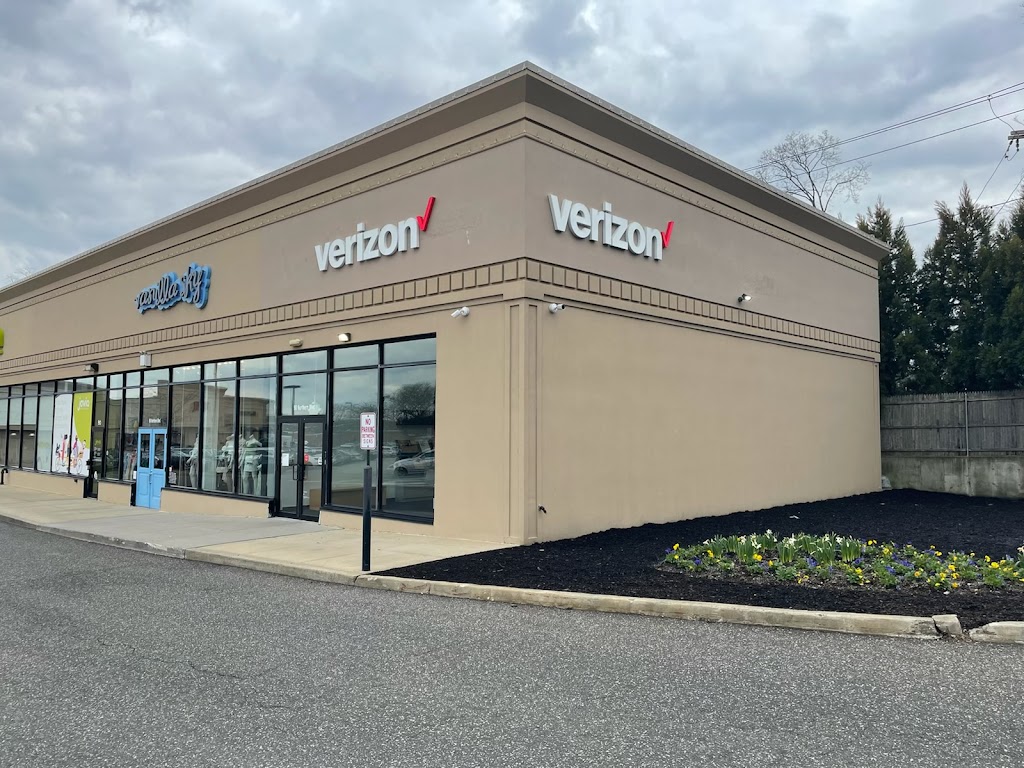 Verizon | 90 Northern Blvd, Greenvale, NY 11548 | Phone: (516) 625-8400