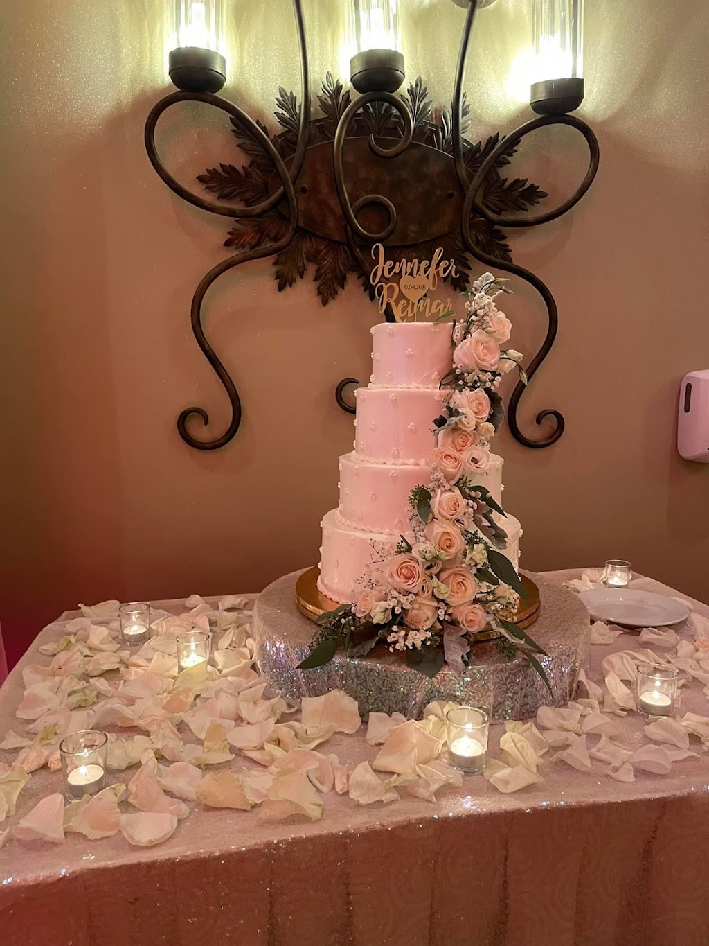 Feriani Floral Decorators | 601 W Jericho Turnpike, Huntington, NY 11743 | Phone: (631) 424-1826