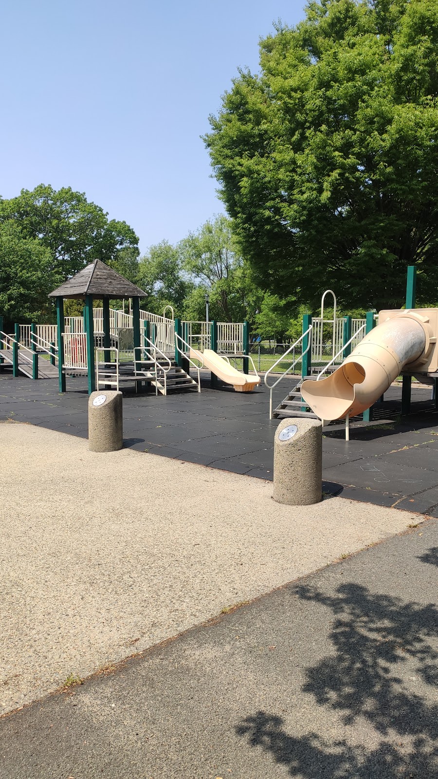 Roy Wilkins Park | Merrick Blvd, Jamaica, NY 11434 | Phone: (718) 276-8686