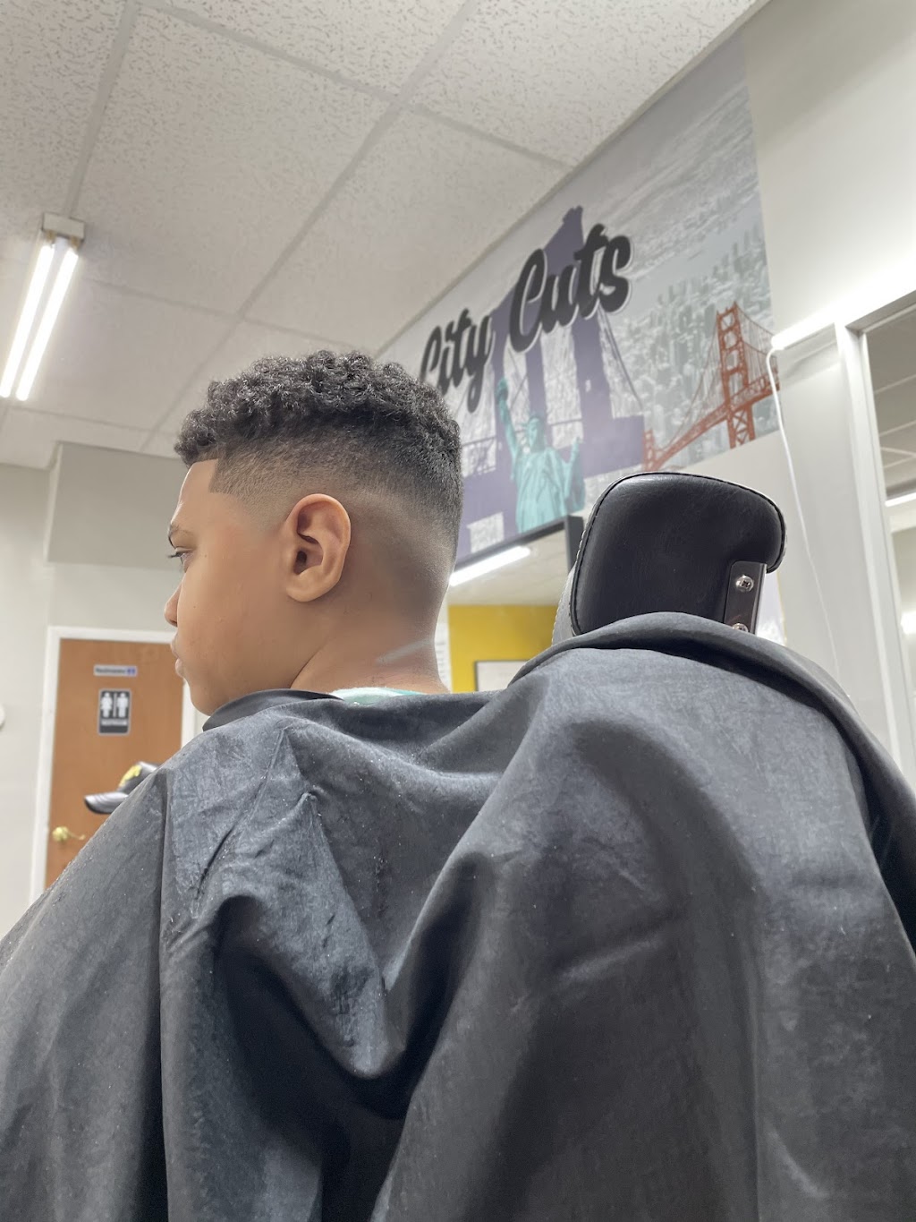 Barbershop | 909!, Central Ave, Union City, NJ 07087 | Phone: (201) 356-9064