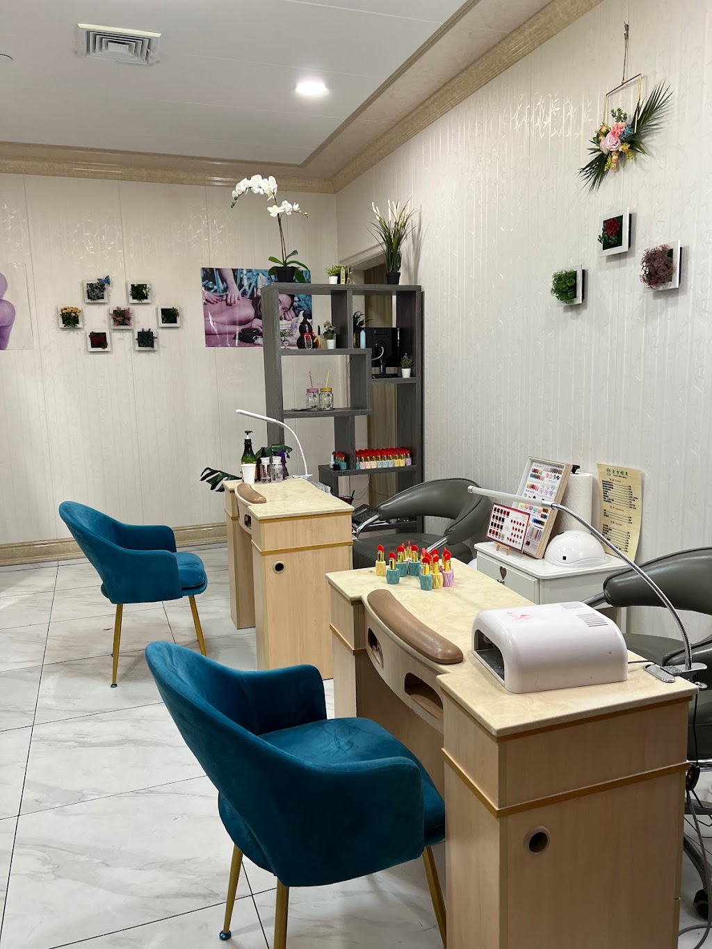 Oriental Palm Springs Spa 東方棕泉 | 136-20 Booth Memorial Ave, Queens, NY 11355 | Phone: (718) 683-5888