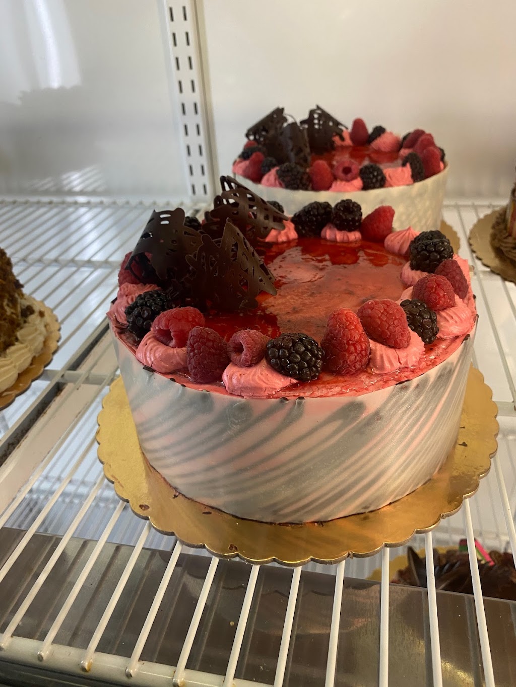 Cuccios Bakery | 320 Avenue X, Brooklyn, NY 11223 | Phone: (718) 336-1944