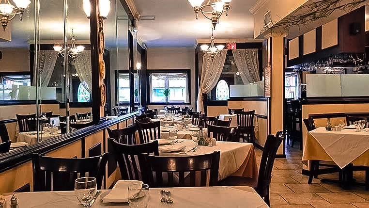 Agostinos Italian Ristorante | 336 Pelham Rd, New Rochelle, NY 10805 | Phone: (914) 235-6019