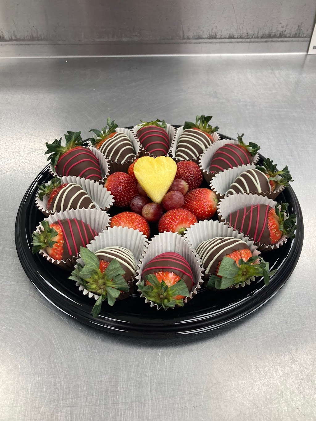 Edible Arrangements | 522 Walt Whitman Rd Rte110, Melville, NY 11747 | Phone: (631) 271-5092