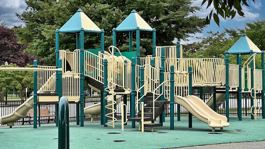 St. Pauls Recreation Complex | 295 Stewart Ave, Garden City, NY 11530 | Phone: (516) 465-4075