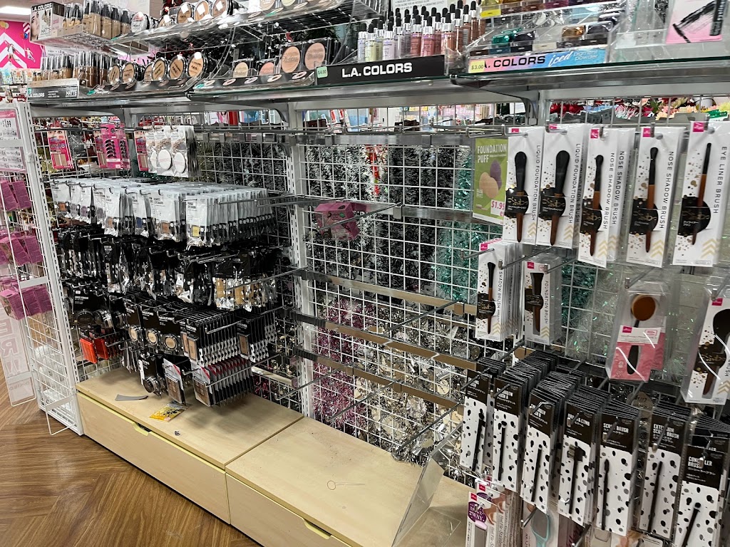 Daiso Japan | 595 River Rd, Edgewater, NJ 07020 | Phone: (201) 282-4054