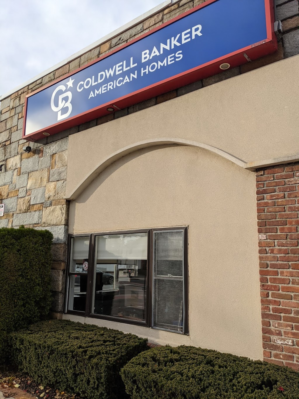 Coldwell Banker American Homes | 142 Jackson Ave, Syosset, NY 11791 | Phone: (516) 826-2100