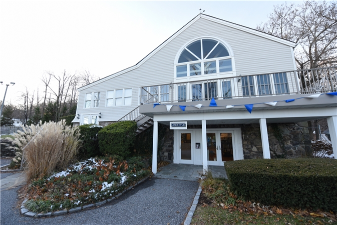 Lifestyle Physical Therapy | 125 W Shore Rd, Huntington, NY 11743 | Phone: (631) 944-3134