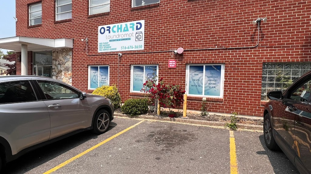 Orchard Laundromat | 7 Alexander Pl, Glen Cove, NY 11542 | Phone: (516) 676-3650