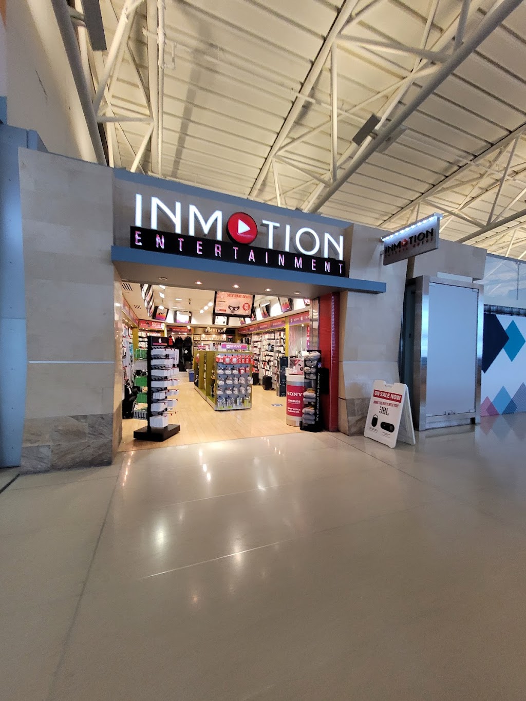 InMotion | Terminal 8 Concourse B, Across from Gates B8 & B10, 219th St, Queens, NY 11430 | Phone: (917) 599-1560