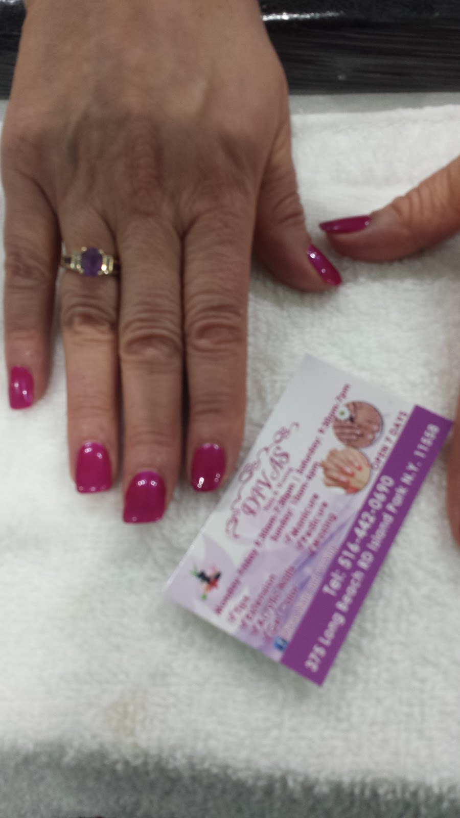 Divas Nails and Waxing | 375 Long Beach Rd, Island Park, NY 11558 | Phone: (516) 442-0690