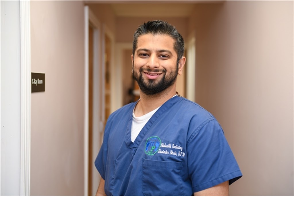 Hicksville Podiatry: Davinder Bhela, DPM | 66 W Barclay St, Hicksville, NY 11801 | Phone: (516) 806-2200