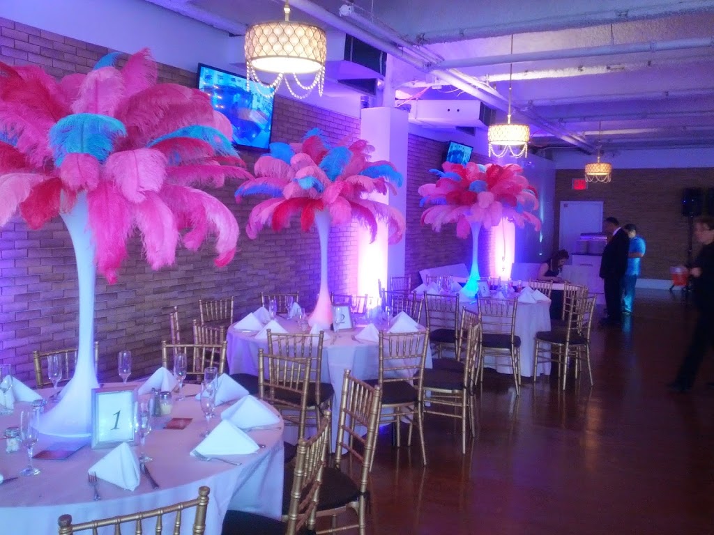 Feather Centerpieces | 314 Mill Hill Rd, Mill Neck, NY 11765 | Phone: (516) 452-6676