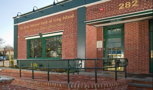 The First National Bank of Long Island | 282 Bayville Ave, Bayville, NY 11709 | Phone: (516) 628-1288