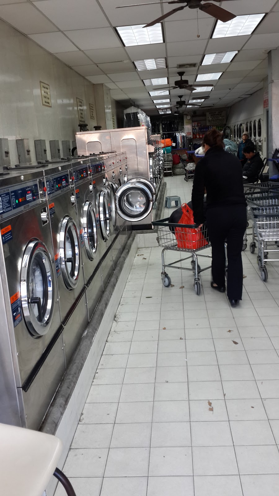 888 Booth Memorial Laundromat | 13608 Booth Memorial Ave, Flushing, NY 11355 | Phone: (718) 445-8164