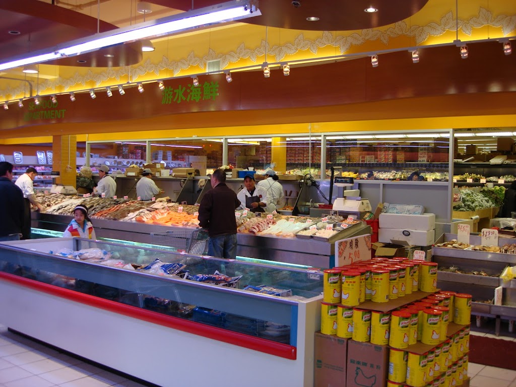 IOG Supermarket | 19525 69th Ave, Queens, NY 11365 | Phone: (929) 335-0322