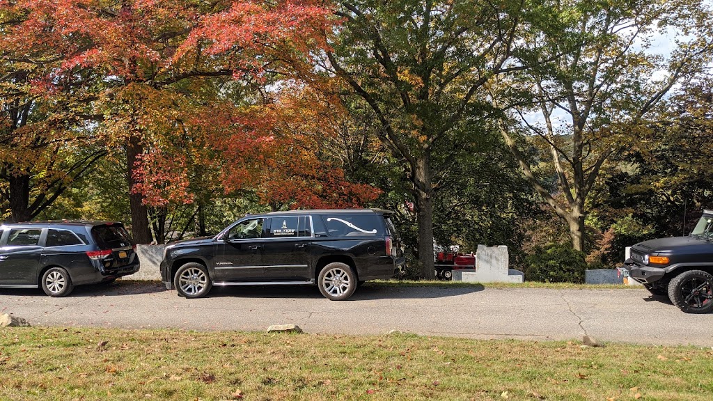 Westchester Hills Cemetery-Stephen Wise Free Synagogue Cemetery | 400 Saw Mill River Rd, Hastings-On-Hudson, NY 10706 | Phone: (914) 478-1767