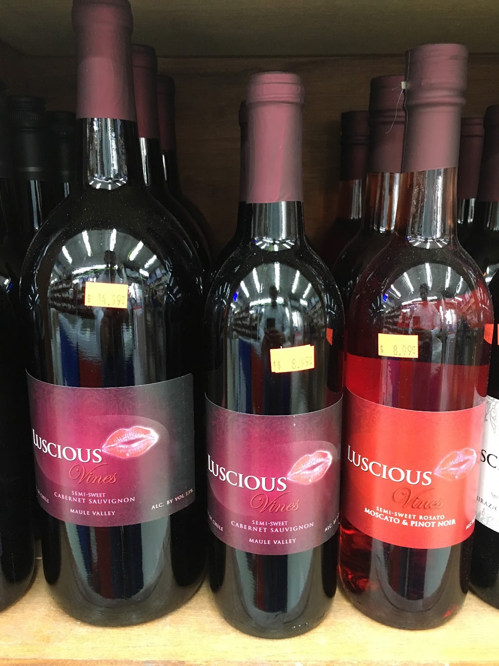 Fragoso Wines & Liquors | 2613 Bergenline Ave, Union City, NJ 07087 | Phone: (201) 867-7541