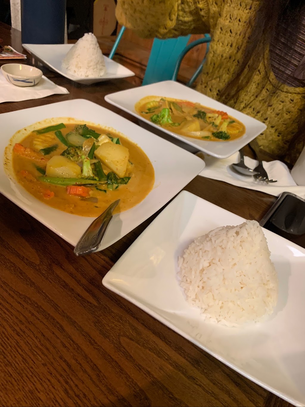 Authentic Thai Cuisine | 2225 Jerusalem Ave, North Merrick, NY 11566 | Phone: (516) 506-2261