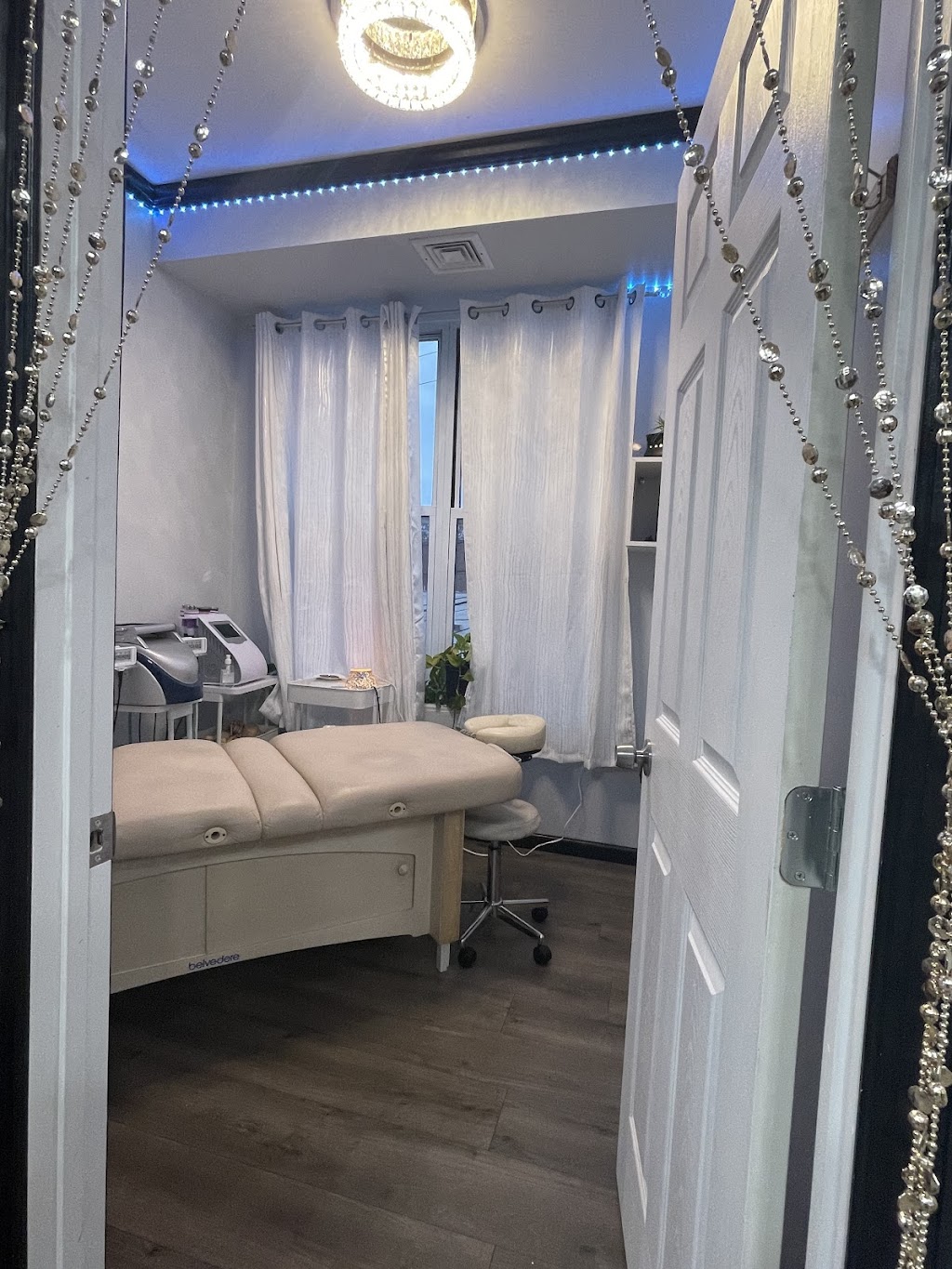 Tushae Beauty Lounge | 1905 White Plains Rd, Bronx, NY 10462 | Phone: (646) 796-1694