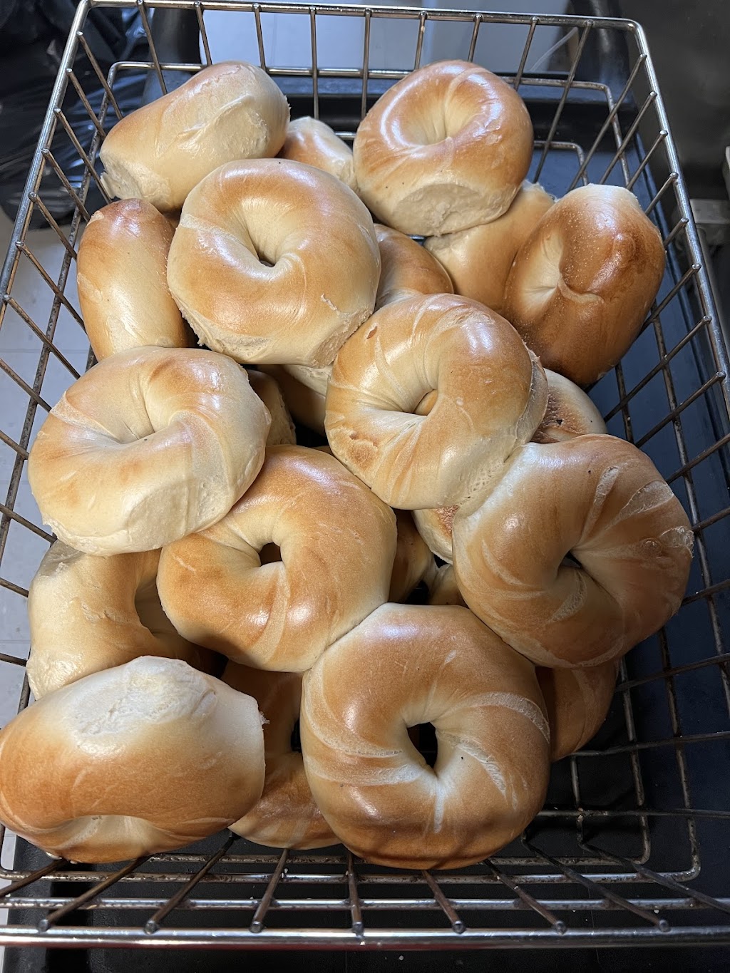 Bagels and More Bergenfield | 54 E Main St, Bergenfield, NJ 07621 | Phone: (201) 374-2590