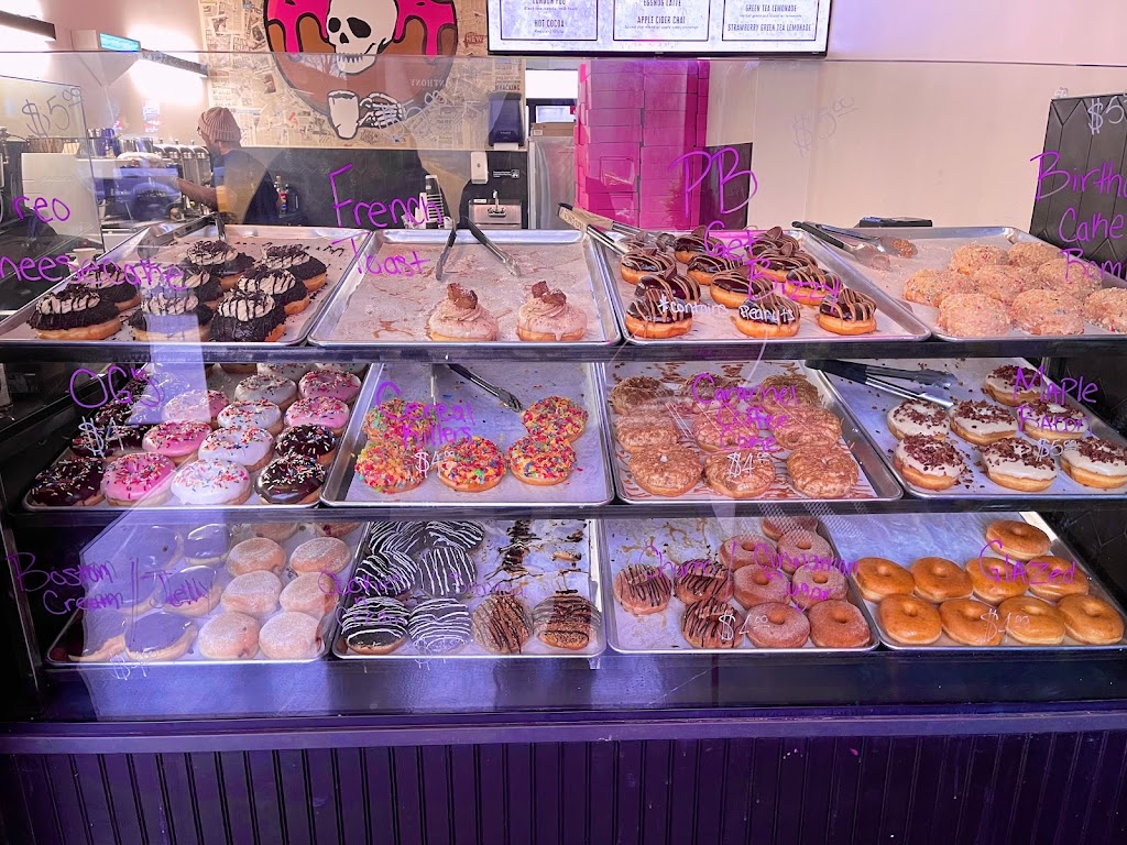 Grounds Donut House | 4039 E Tremont Ave, Bronx, NY 10465 | Phone: (718) 885-4335