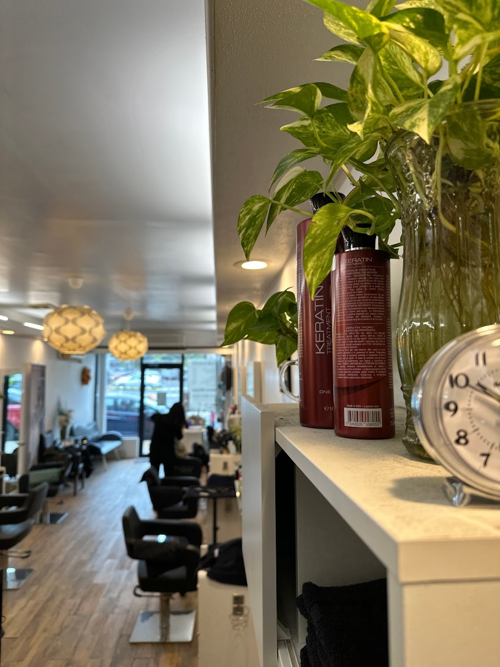 Studio Salon | 15 Bayview Ave, Manhasset, NY 11030 | Phone: (516) 365-2223