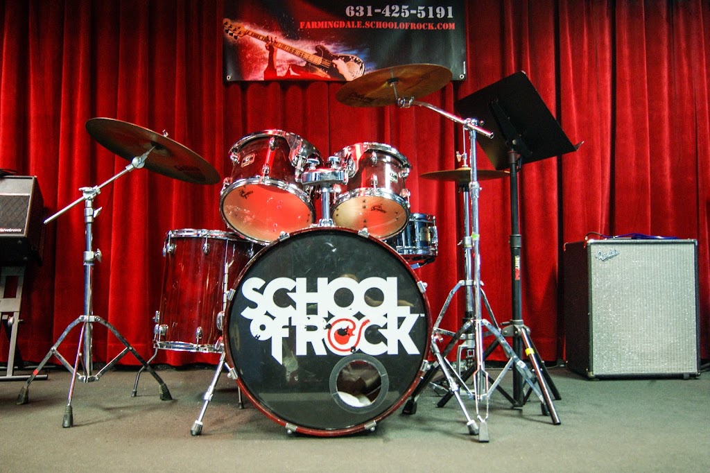 School of Rock Farmingdale | 540 Smith St, Farmingdale, NY 11735 | Phone: (631) 425-5191