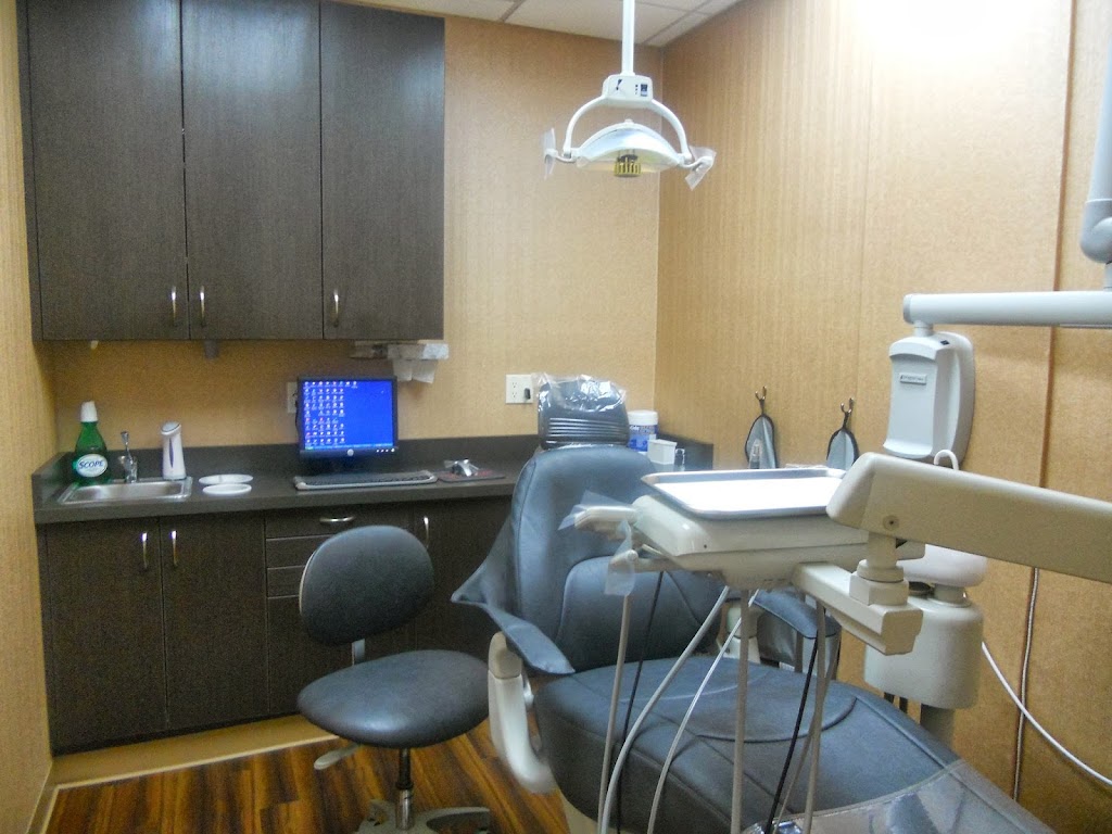 Franklin Square Dental Care PLLC | 828 Hempstead Turnpike # 1, Franklin Square, NY 11010 | Phone: (516) 328-8200